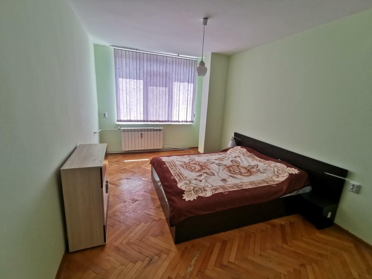 Mountain View Apartment Vratsa Dış mekan fotoğraf
